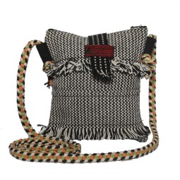 WSDO-C038, Fringe Shoulder Bag, Size: 18x21cm, Weight: 130g.